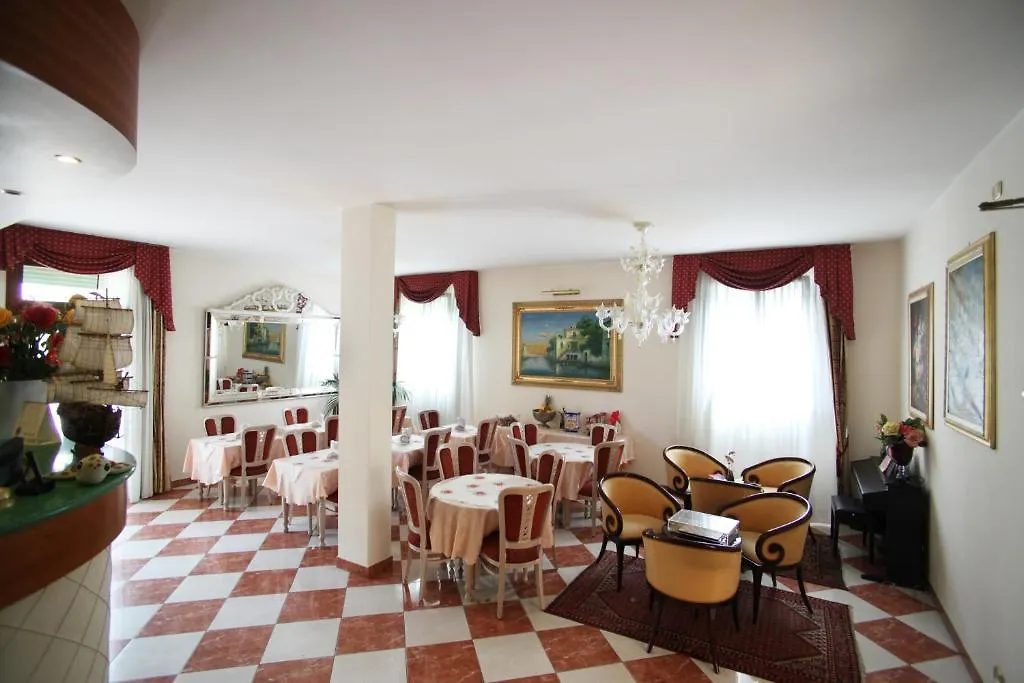 Nice Hotel Mestre 3*,  Italien